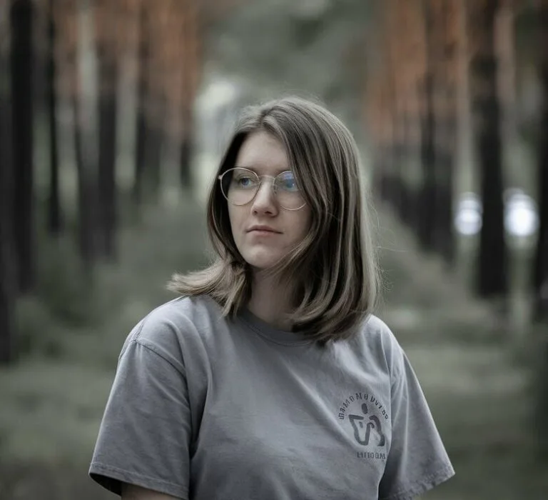 About 5 A portrait of Jenna Rivers